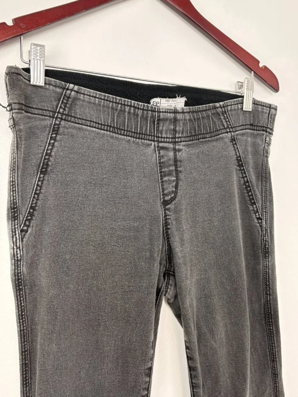 Free People We The Free Penny Pull-On Flare Jeans Washed Black Low Rise Size 31